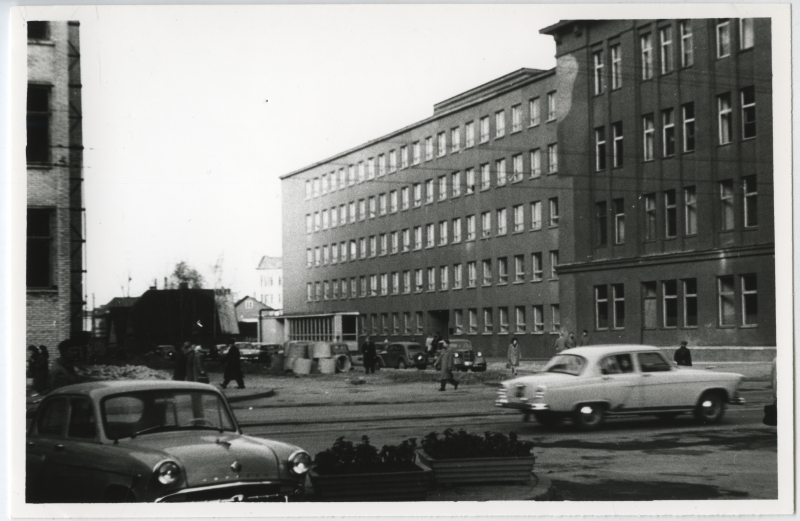 Kingissepa (Liivalaia) Street, view of Narva mnt.