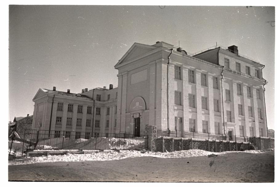 Tallinn, V. Kingissepa Street 68, 23rd high school building.
