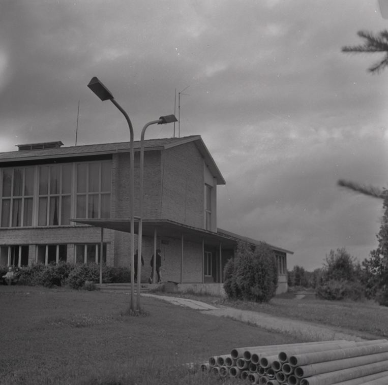 Kääriku sports base, 17 views of the buildings. Architects Uno Tölpus, Peeter Tarvas