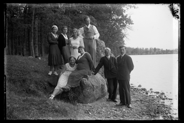 Men's and Women's Clothes - Youth in celebrating clothes at Kalevipoja stone near Saadjärvi ?