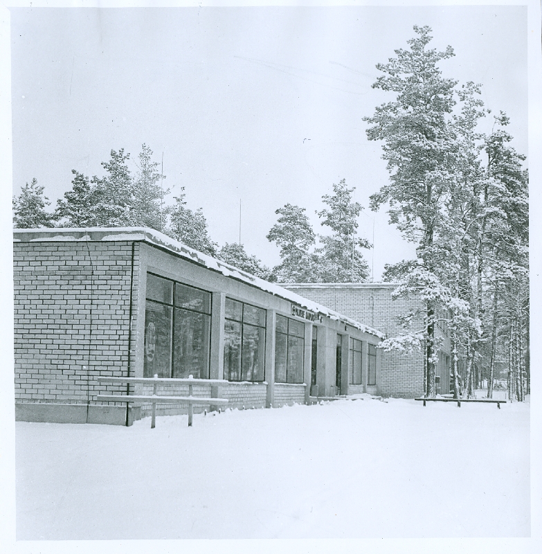 Photo. Palivere shop-eating (external view). November 1973.a. Photo: T.Coffee.