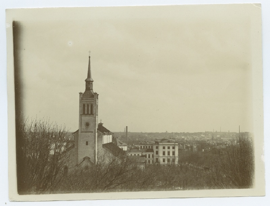 Tallinn, view of the Jaan Church from the mountain of Harju Gate.