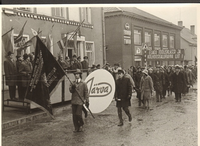 Photo, Anniversary of the October Revolution Demonstration Paides 7.11.1974.