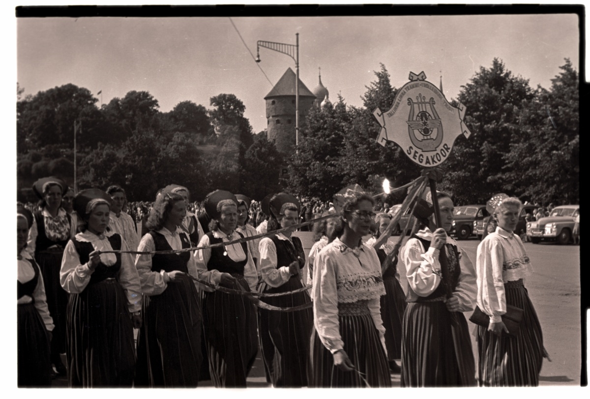 1950 Song Festival, Trust mixed choir of Tallinn Trammi and Trollibus.