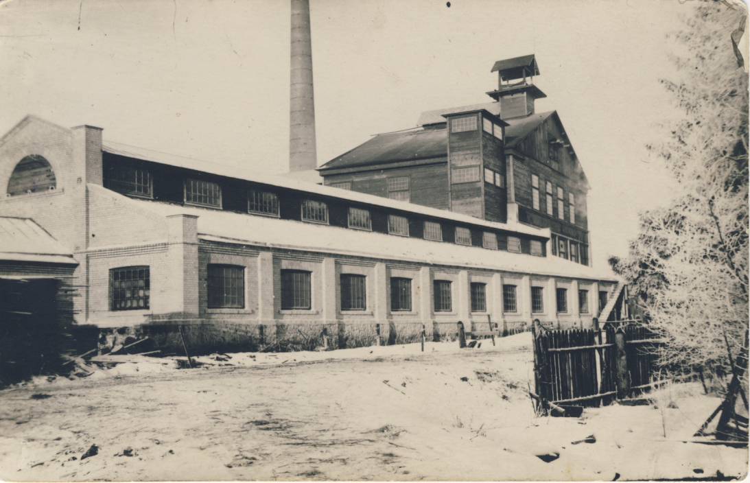 Photo. Järvakandi Factories. Cut it.
