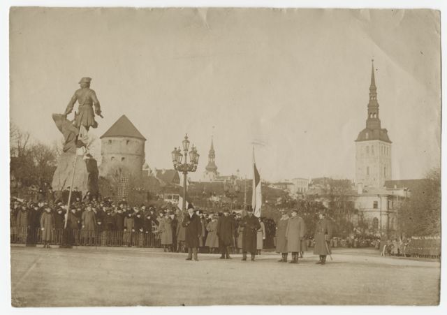 Paradise of the 2nd Anniversary of the Republic of Estonia on the Peetri Square (Freedom Square)