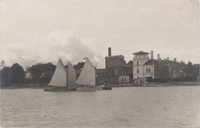 Photo. Sailing ships at the villa Friedheim at. Black and white.