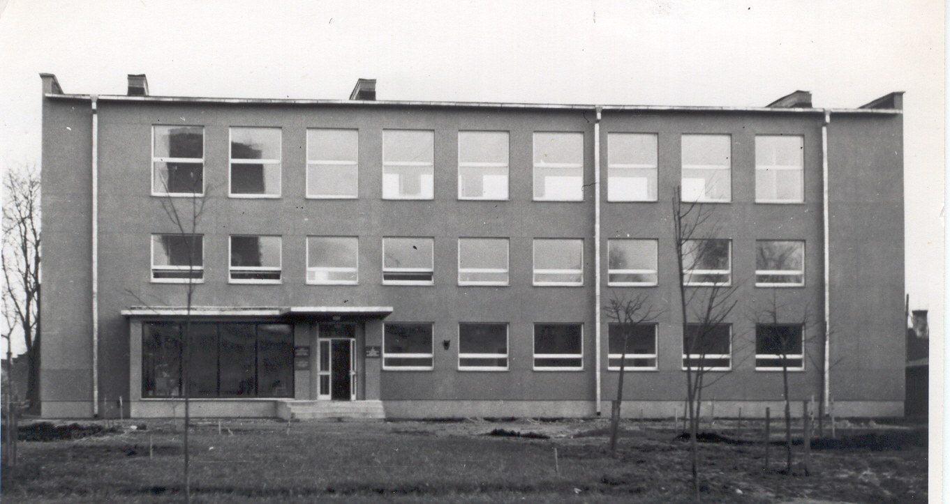 Photo. The building of the ECB Võru Regional Committee.