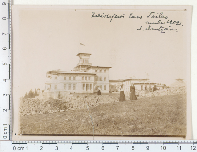 Jelisseyev Castle at the Toilet about 1902