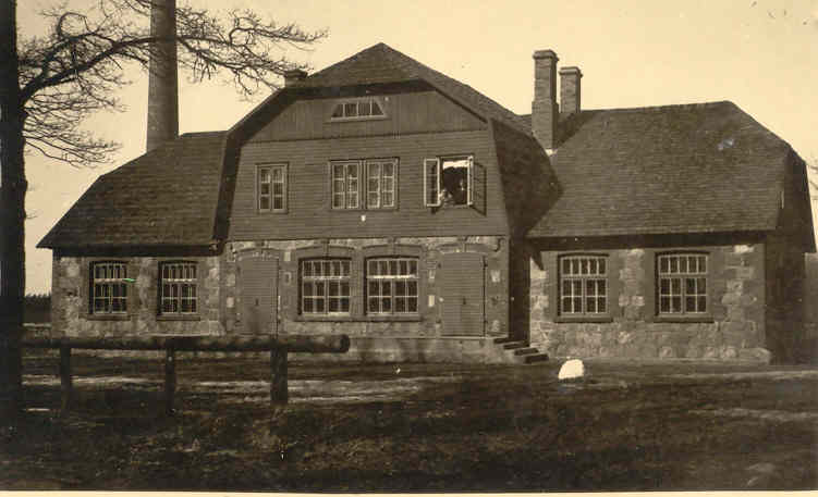 The Fassade of the Wooden Milk Association building, 1938.