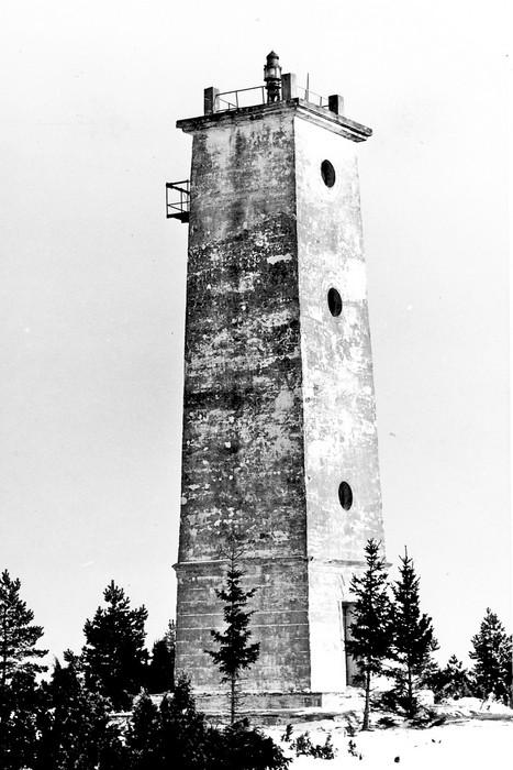 Hiiessaare lower fire tower