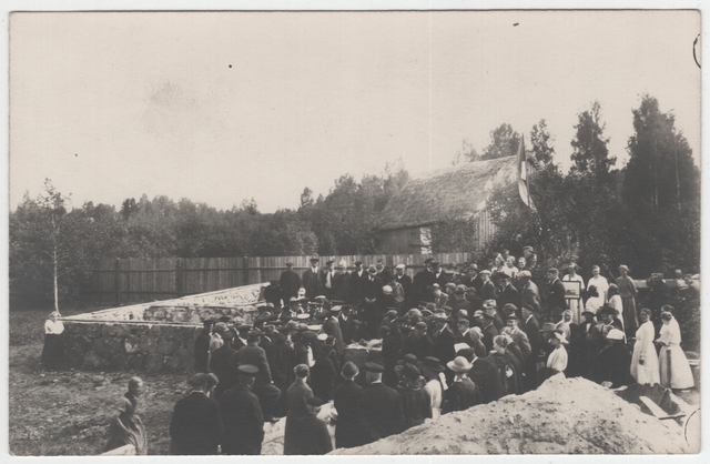 Installation of the cornerstone of Kehtna VTÜ Society House in 1923.