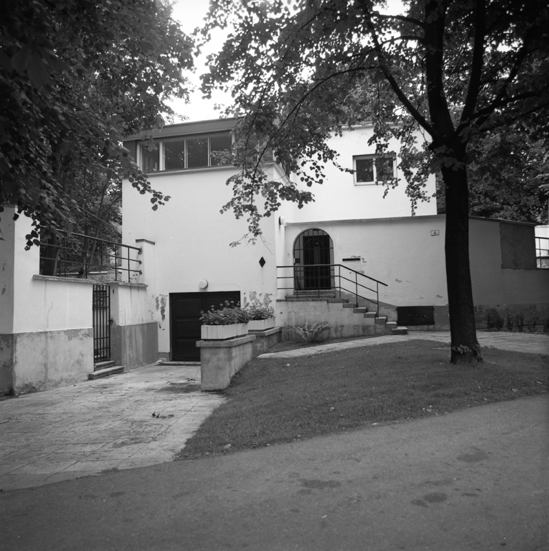 Herbert Johanson's private house in Tallinn Toompuiestee 6, view of the building from the street. Architect Herbert Johanson