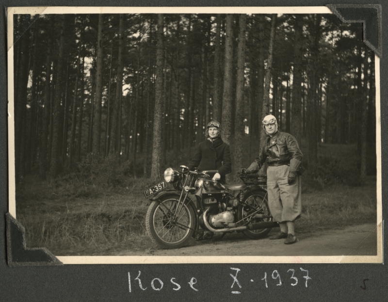 Sinaida Sirotkina and Vassili Henrichson on the Pirita-Kose-Cloostrimetsa motorcycle
