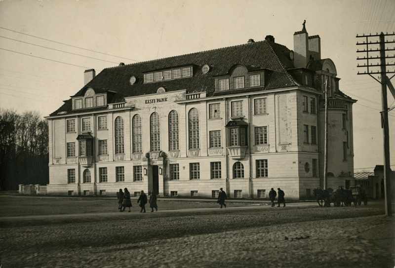 Building of the Viljandi Department of Eesti Pank, view of the building. Architect Karl Burman