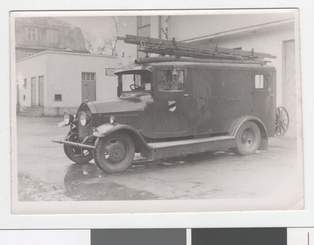 After the second reconstruction in 1939 in 1942, the car pump "Benz Gaggenau" of the Tallinn Professional Firewall II team.