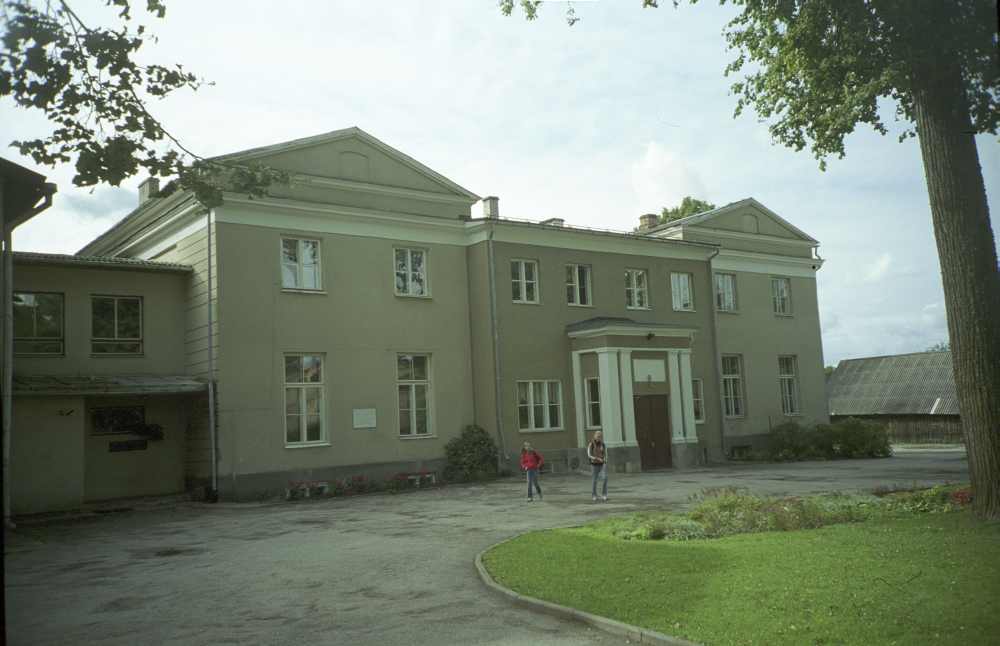 Gentlemen house of the Old-Kuuste Manor
