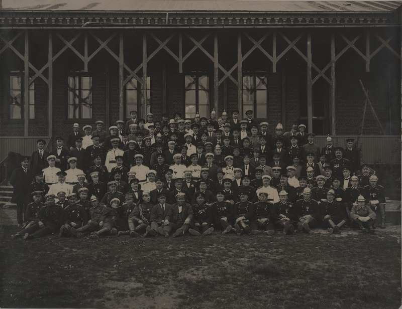 Participants from the IV Congress of Estonian Firearms in Viljandi in 1922.