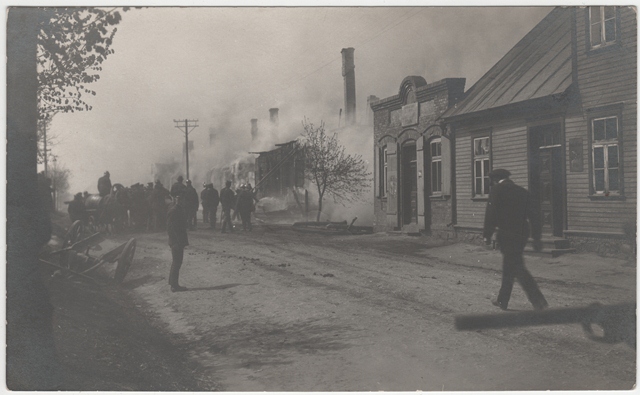 Burning the district of Viljandi Kantreküla in 1913