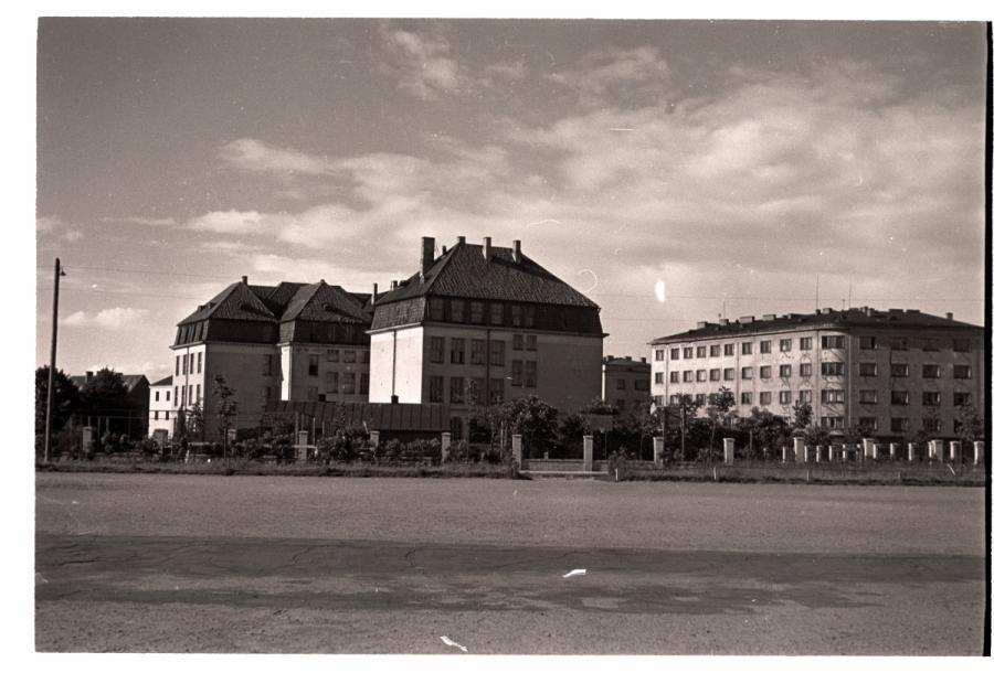 Tallinn, Pioneeride Square, behind the 21st high school building.