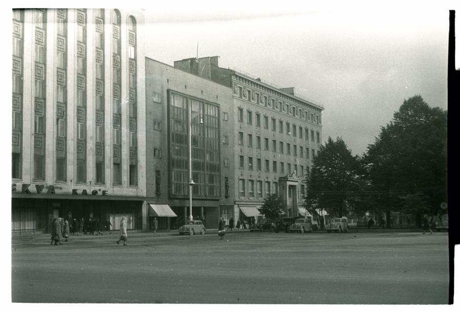 Tallinn, Winning Square with Art Buildings.