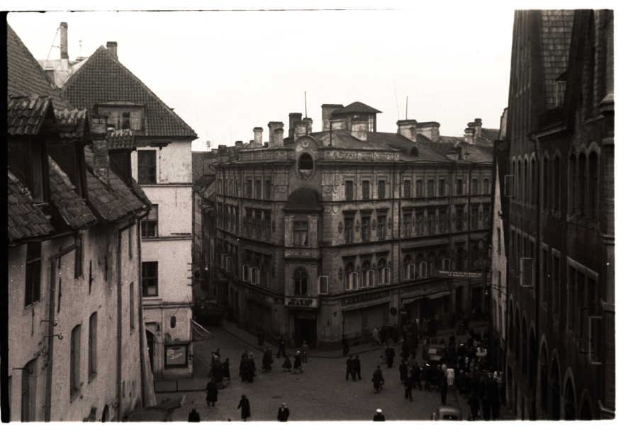 View of the Old Market, Viru and Russian tn. Beginning