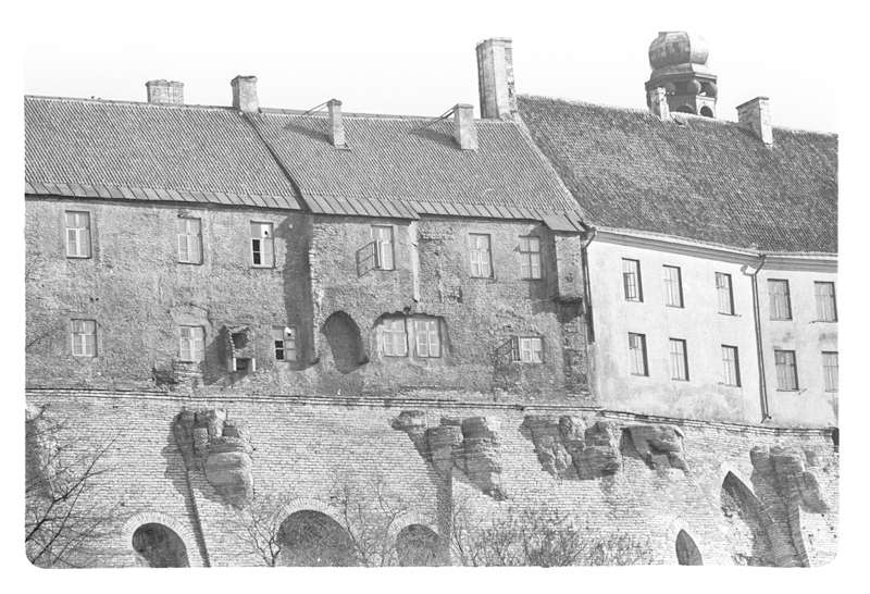 Sleeves on the external wall of Toompea buildings