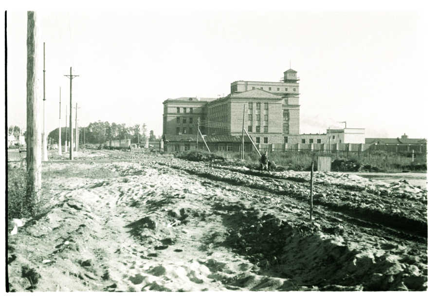 Cutting the road between Järva and Tondi