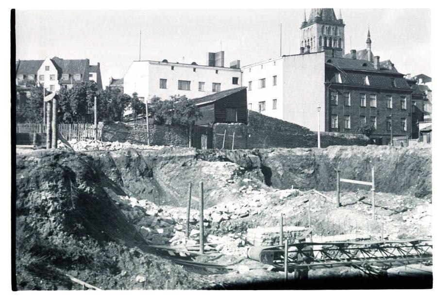 Construction of a swimming pool