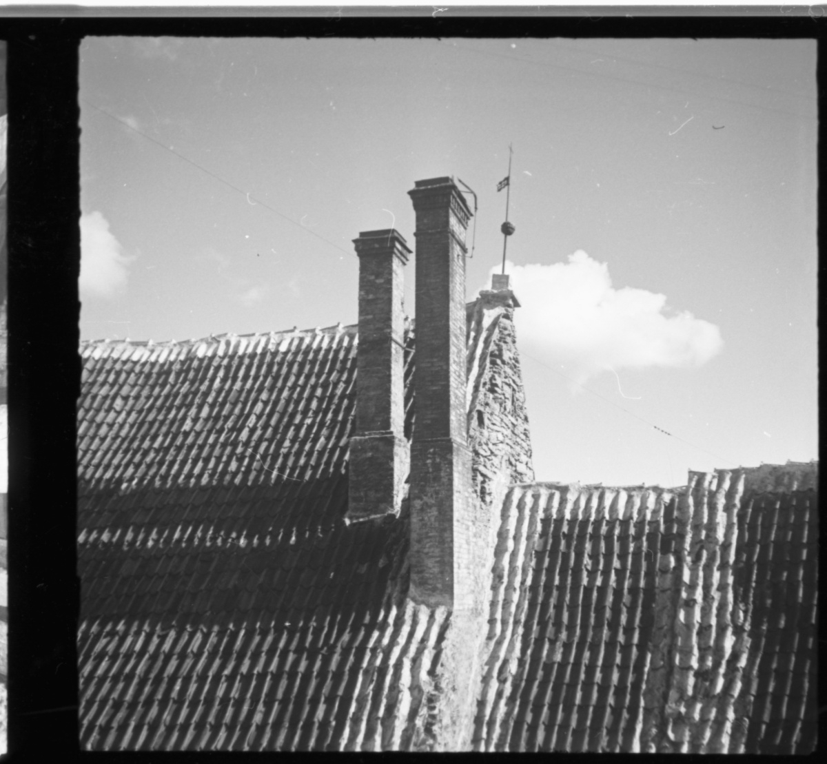 Tallinn, Pakkhoone roofing bowl.