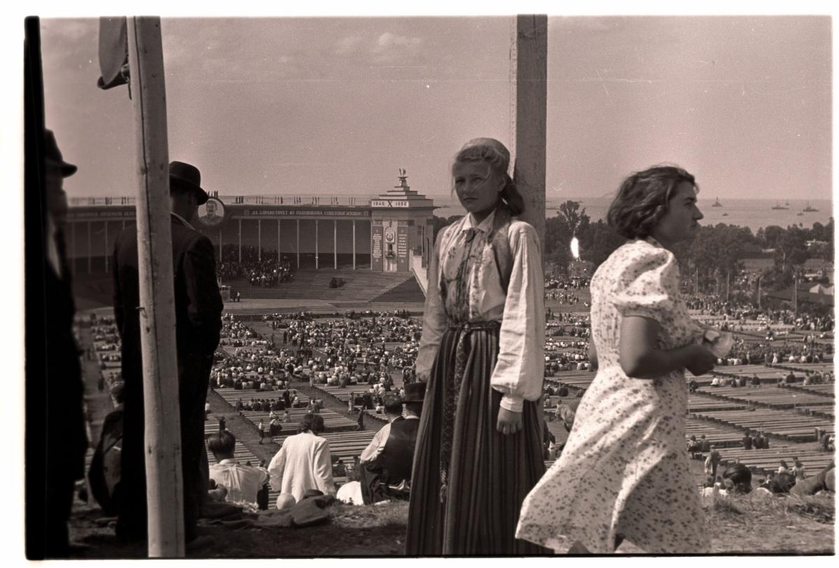 1950's song festival, view of the song square.