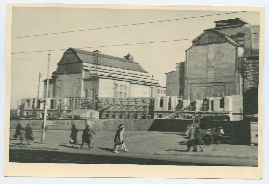 Restoration of the theatre "Estonia" in August 1949.
