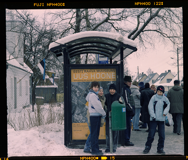 Eesti Rahva Muuseumi uue hoone arhitektuurikonkursi näituse välireklaam Tartus, 2006