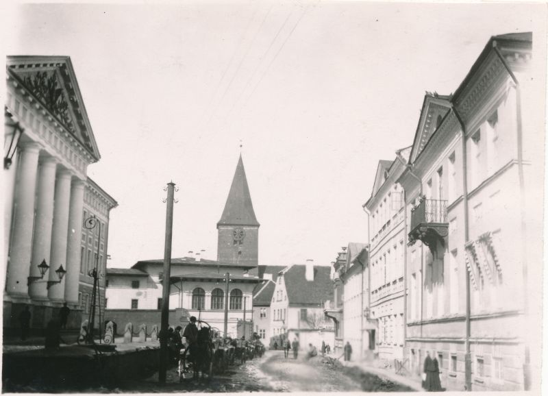 Foto. Tartu. Ülikool ja Jaani kirik. 1891.
