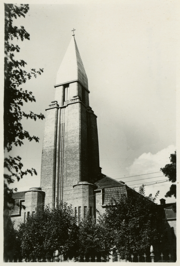 Tartu Pauluse kirik, vaade. Arhitekt Eliel Saarinen
