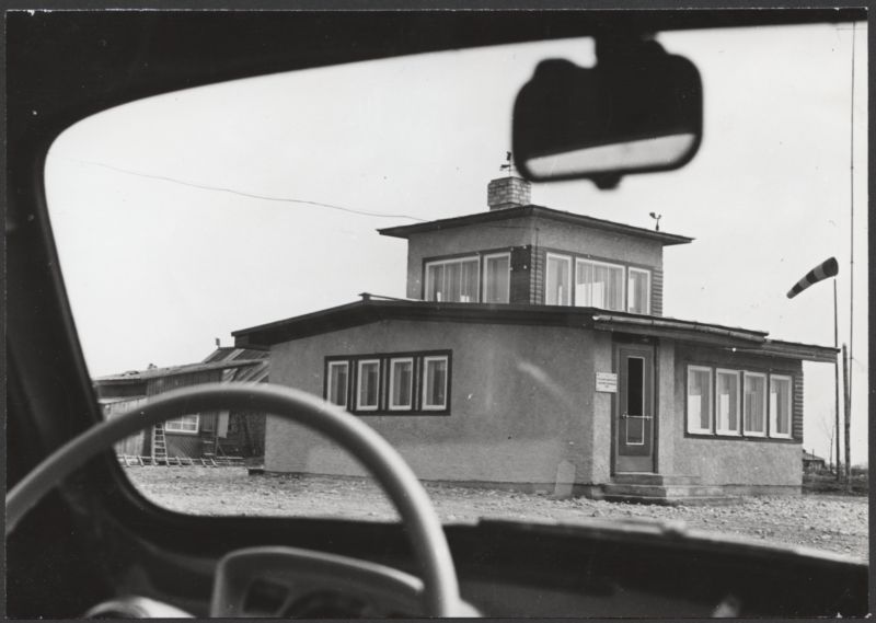 foto, Viljandi, Männimäe, lennujaama hoone, 1962, foto E. Veliste