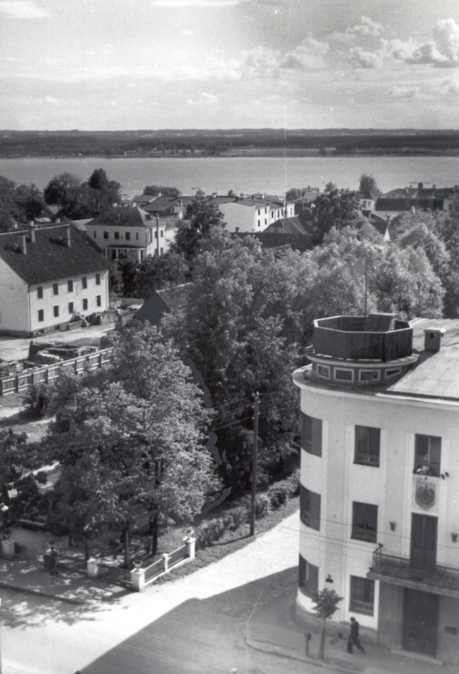 Foto. Võru. Vaade Katariina kiriku tornist Tamula suunas.