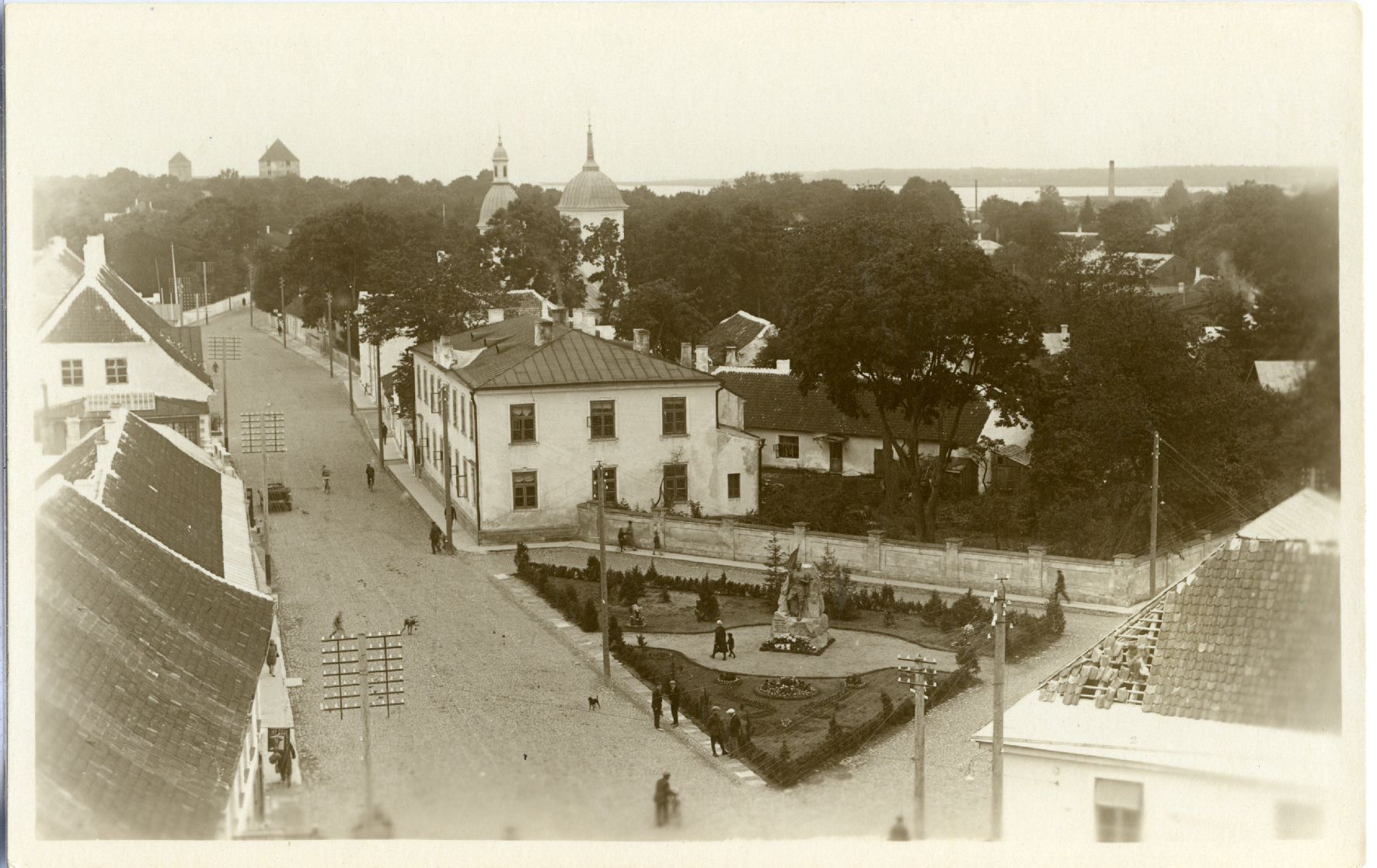 Kuressaare üldvaade Lossi tänava suunas