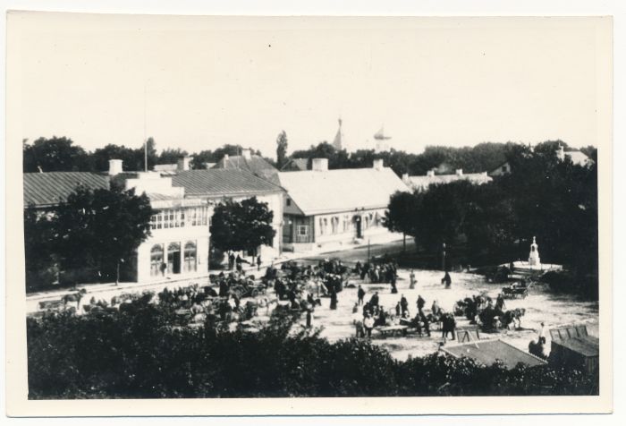 Foto. Haapsalu.  Hotell "Salong" Turuplatsi ääres. Põles ära 11. aug. 1906. (E - 109/2).