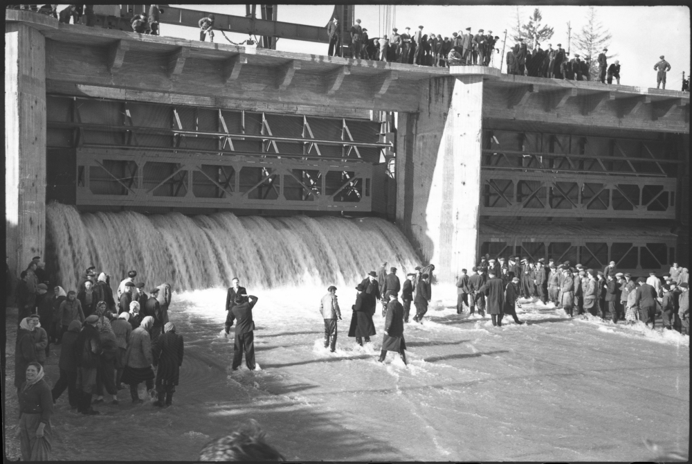 Narva hüdroelektrijaama veevastuvõtja avamise päeval