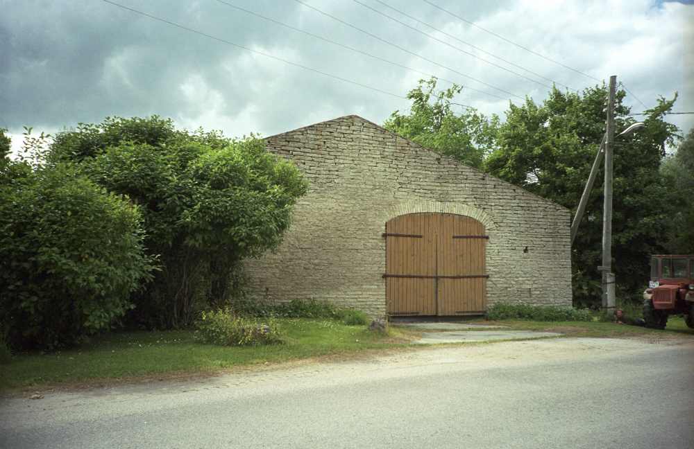 Kostivere mõisa küün