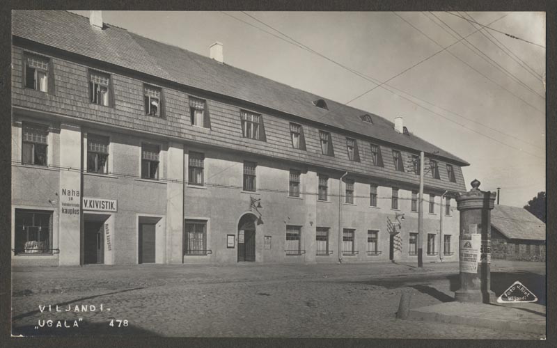 foto albumis, Viljandi, Tallinna tn 5, Ugala teater, Seasaare kõrts jt, 1929, foto J.Riet