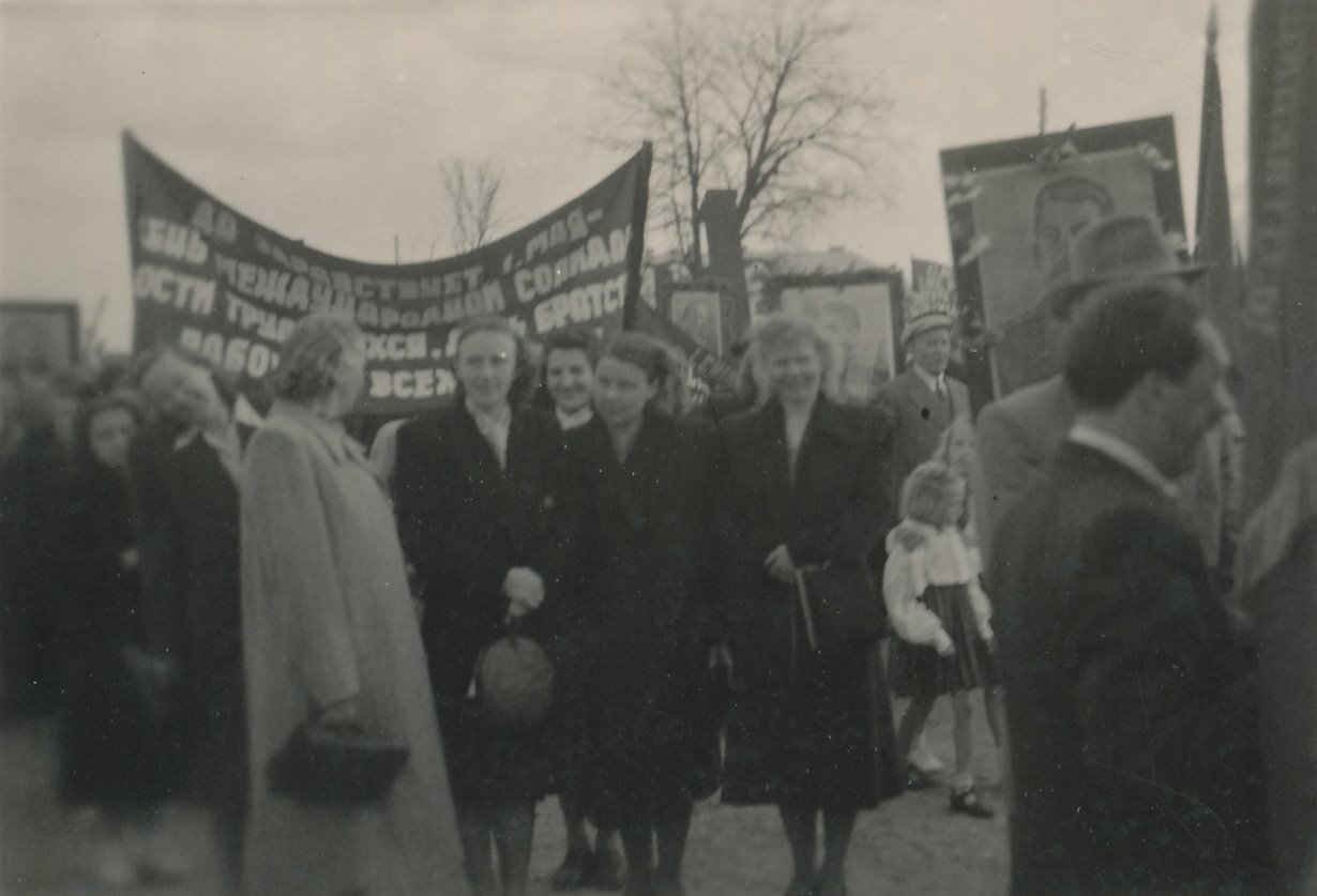 Foto. 1. mai demonstratsioon Võrus enne 1953.a.