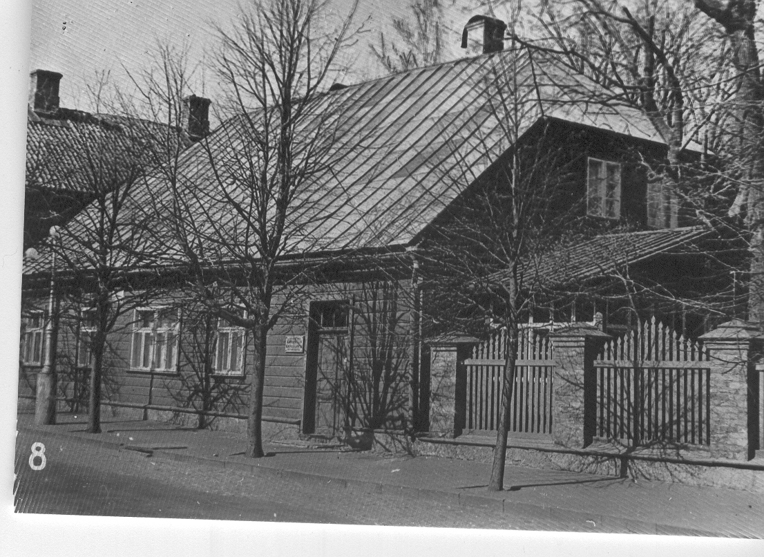 Foto. Doktor Fr. R. Kreutzwaldi Memoriaalmuuseumi hoone Võrus.