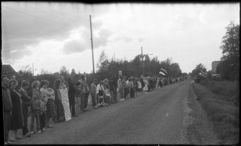 Balti ketist osavõtjad Raplas.