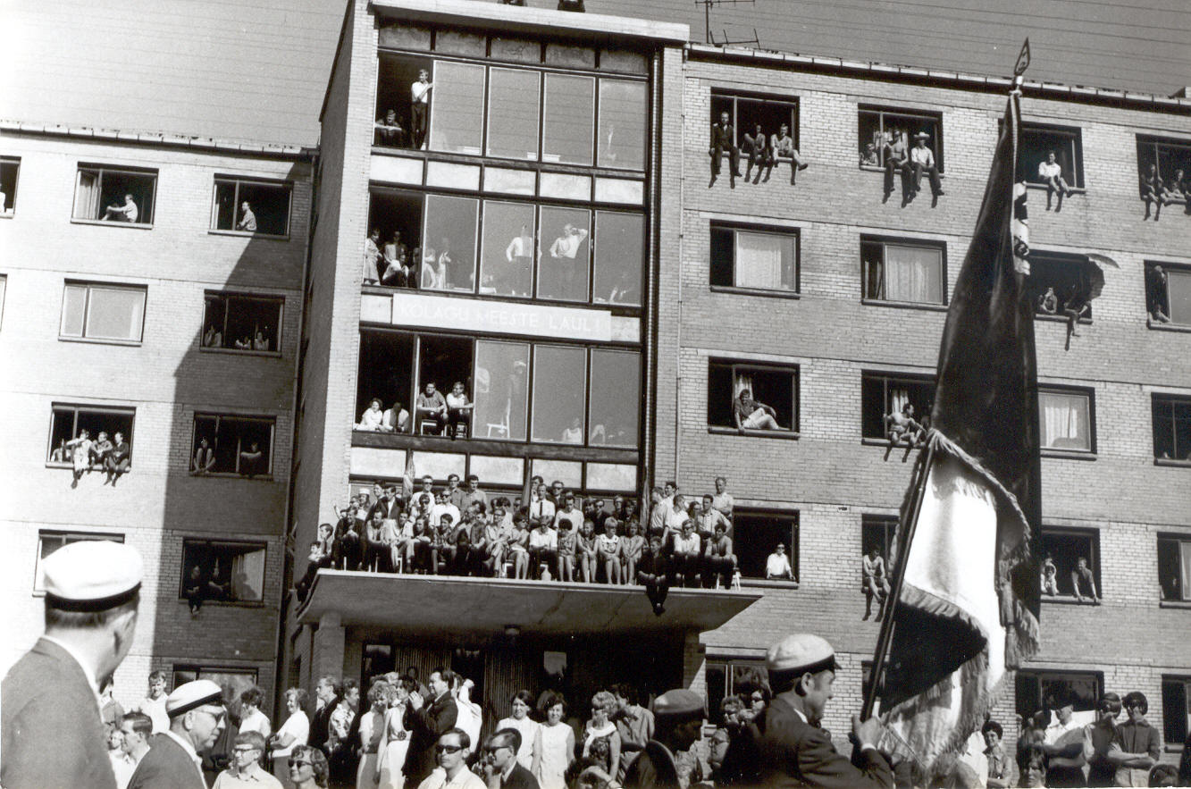 Foto.Võru meeskoor Tartu juubelilaulupeol.