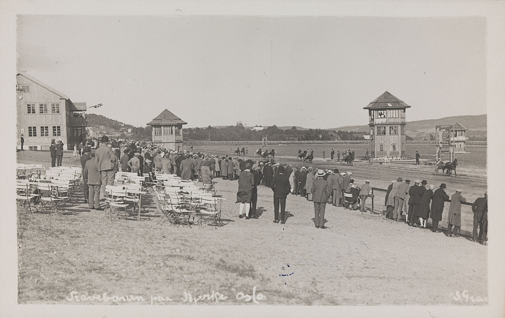 Travbanen paa Bjerke, Oslo, ca 1929