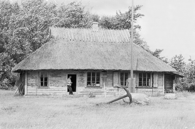 Hiiumaa. Kunstnik Ants Viidalepa suvekodu.
