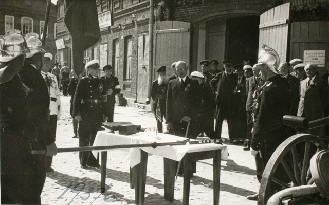 Petseri Vabatahtliku Tuletõrjeühingu 50. juubeli paraad