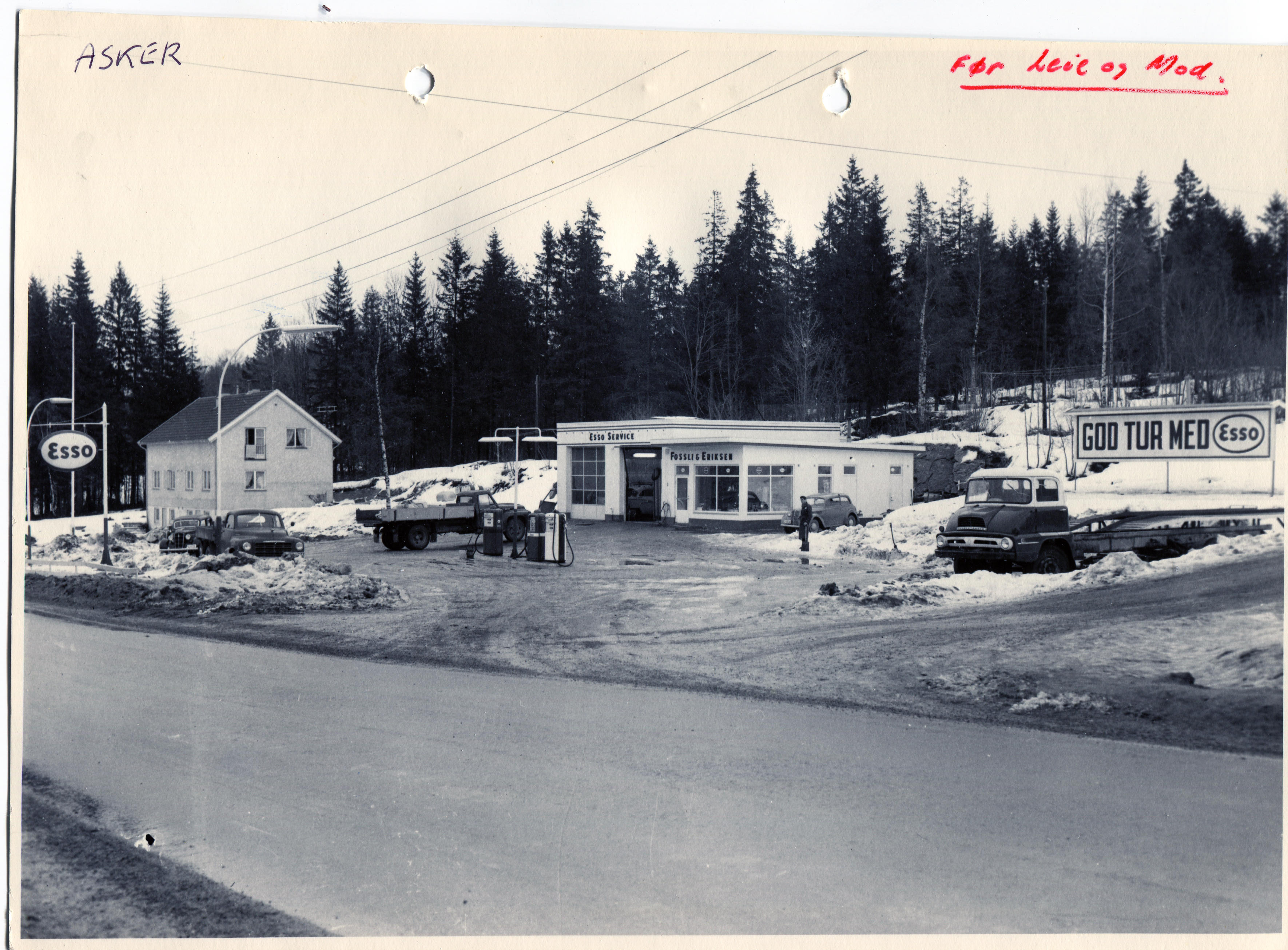 Bensinstasjon. Fossli og Eriksen, Asker. Oslo District, Gjøvik Sone.